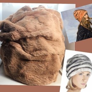Genuine rabbit fur hat in peach color